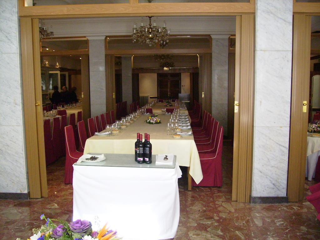 וייאדוליד Hotel Roma מראה חיצוני תמונה